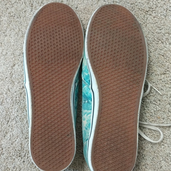 Vans - Picture 5 of 6